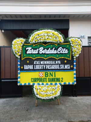 Papan Bunga Duka di Marihat Jaya